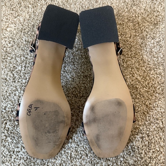 Steve Madden Leopard Print Block Heels with Ankle Strap Size 9 - Picture 3 of 5